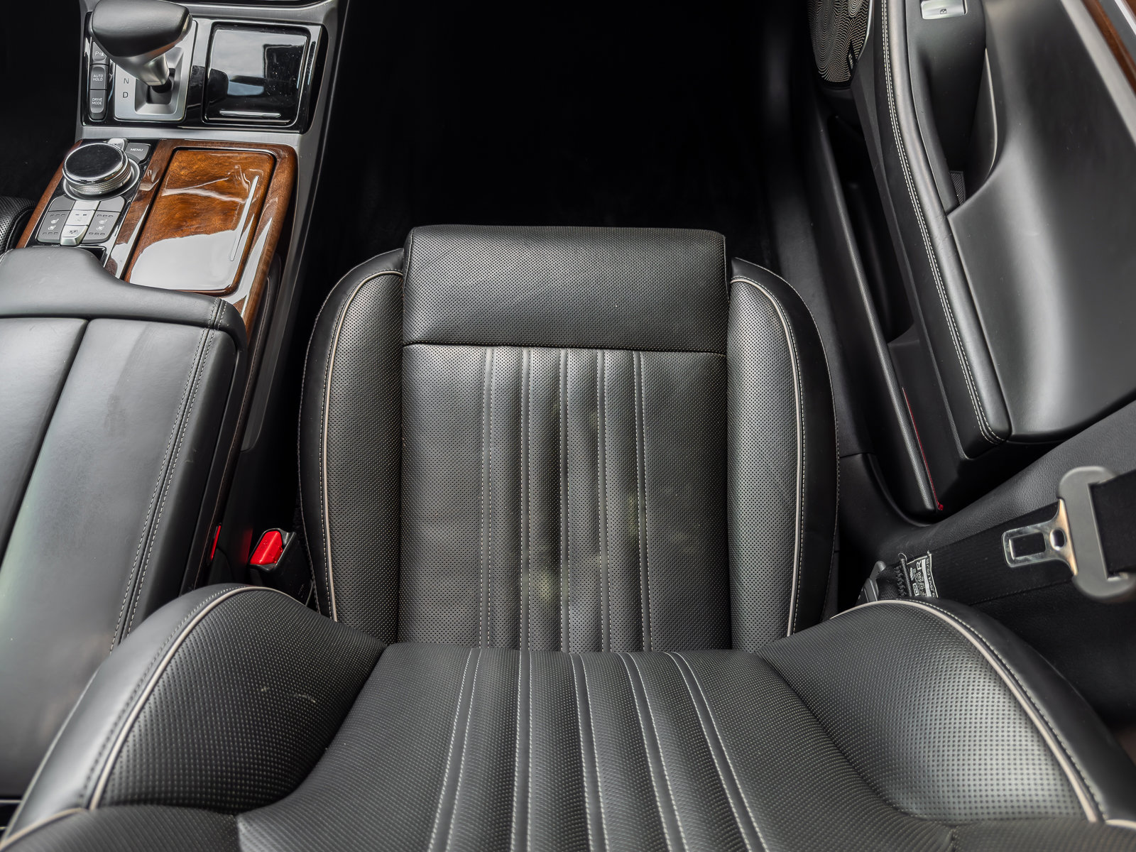 Used 2018 Genesis G90 5.0 Ultimate RWD image 62