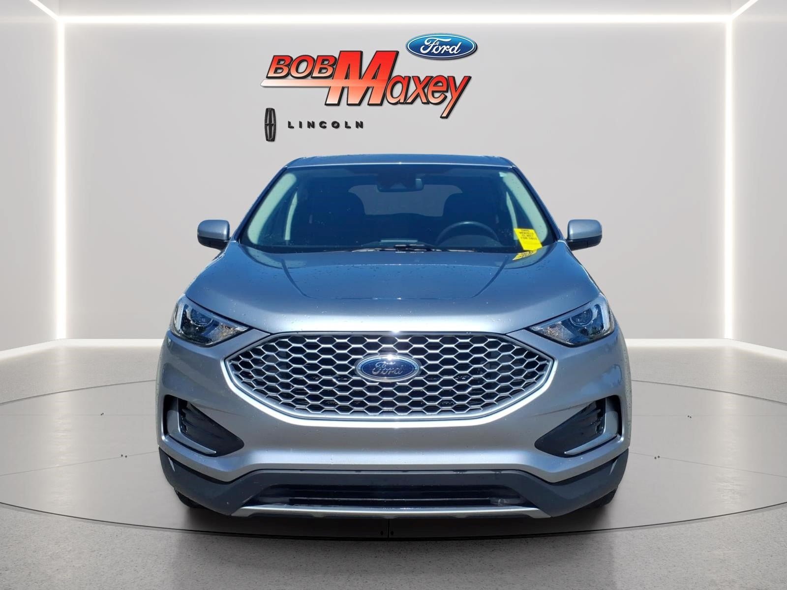 Used 2024 Ford Edge SEL AWD/4WD image 2