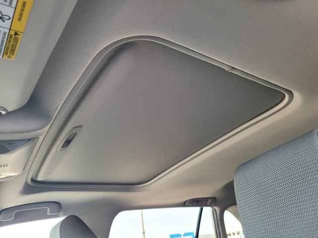 Used 2020 Toyota RAV4 XLE w/ Convenience Package FWD image 17