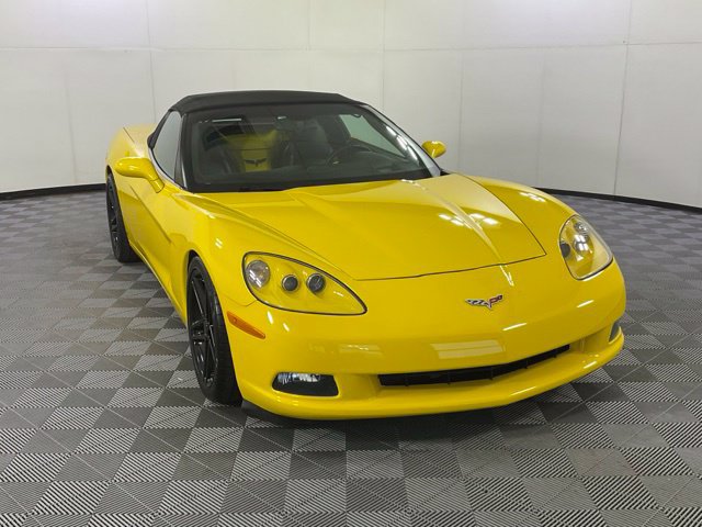 Used 2007 Chevrolet Corvette Convertible w/ Preferred Equipment Group RWD image 3