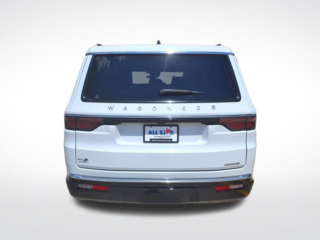 Used 2024 Jeep Wagoneer Series II w/ Flexible Seating Group RWD image 7