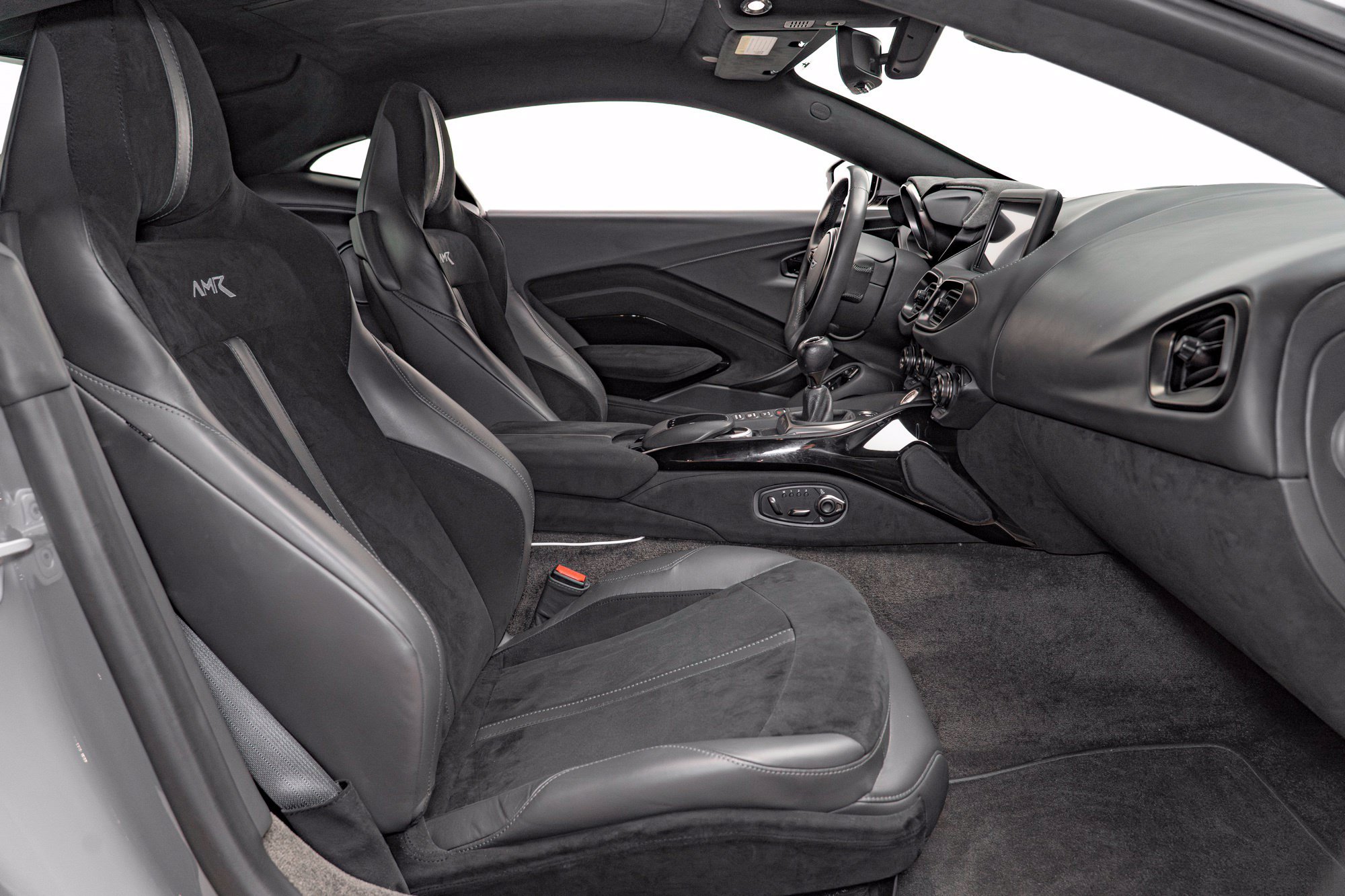 Used 2020 Aston Martin V8 Vantage AMR RWD image 56