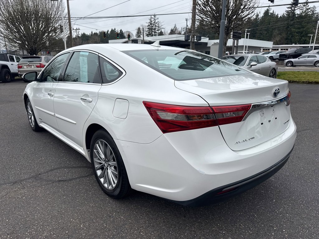 Used 2016 Toyota Avalon Limited image 5