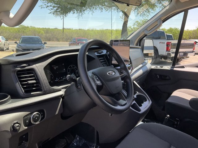 Used 2025 Ford Transit 350 XLT RWD image 6
