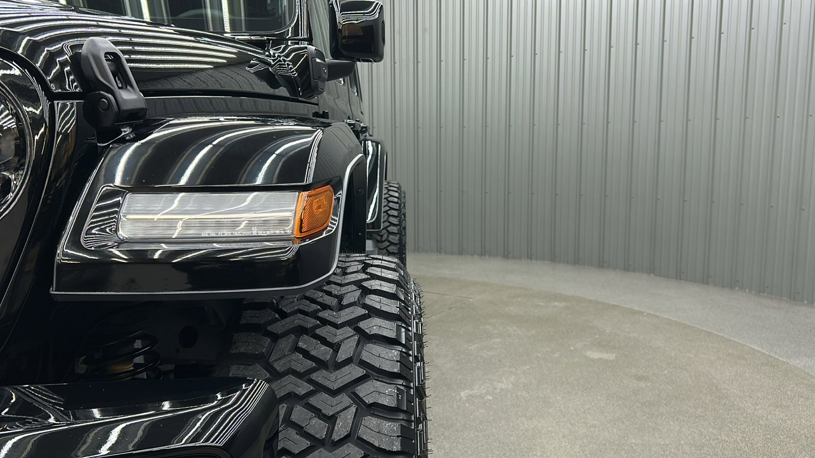 Used 2023 Jeep Wrangler Unlimited Sahara image 15