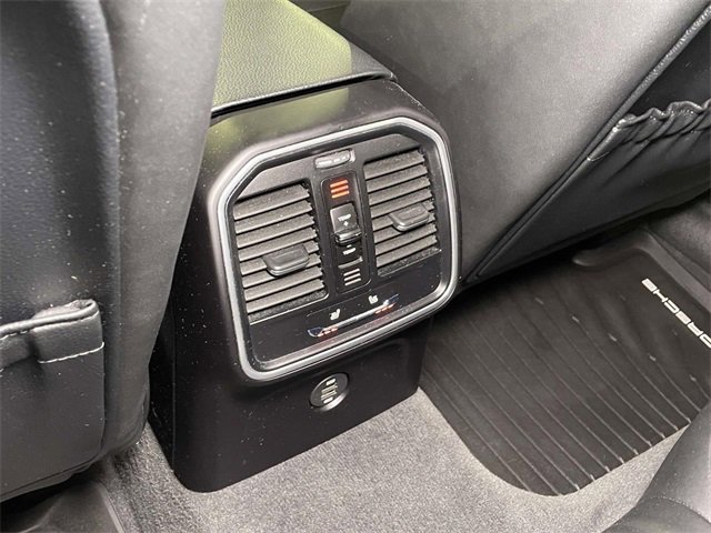 Used 2018 Porsche Macan image 25