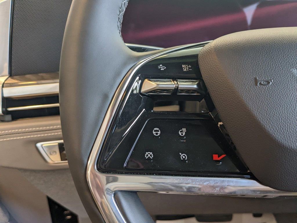 New 2025 Cadillac Escalade IQ Luxury 1 w/ Smart Trailering package image 16