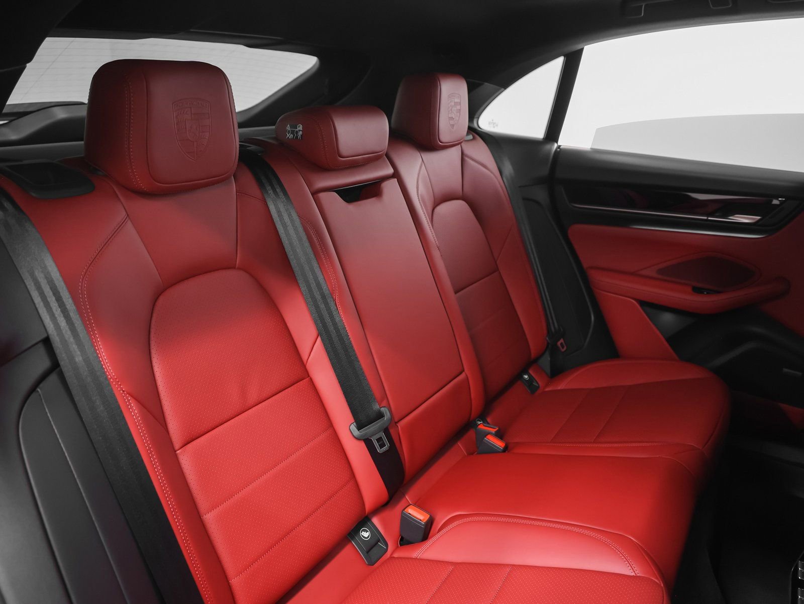 New 2026 Porsche Macan 4 Electric image 28