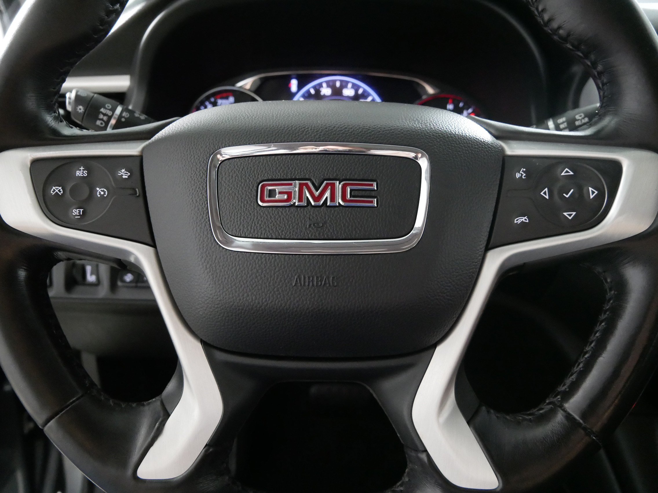 Used 2020 GMC Acadia SLT w/ Driver Alert Package II AWD/4WD image 25