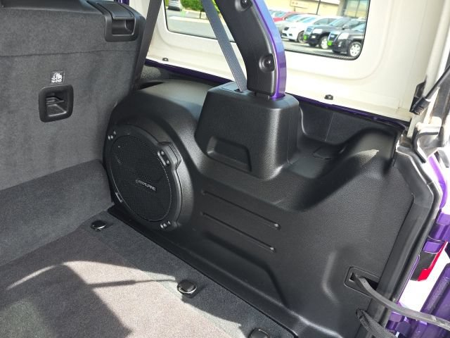 Used 2023 Jeep Wrangler Unlimited Sahara w/ Cold Weather Group AWD/4WD image 39
