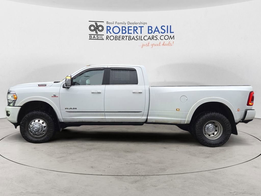 Used 2023 RAM 3500 Limited image 2