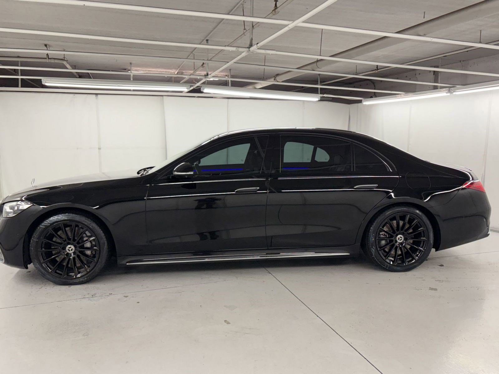 Used 2024 Mercedes-Benz S 580e 4MATIC Sedan image 2