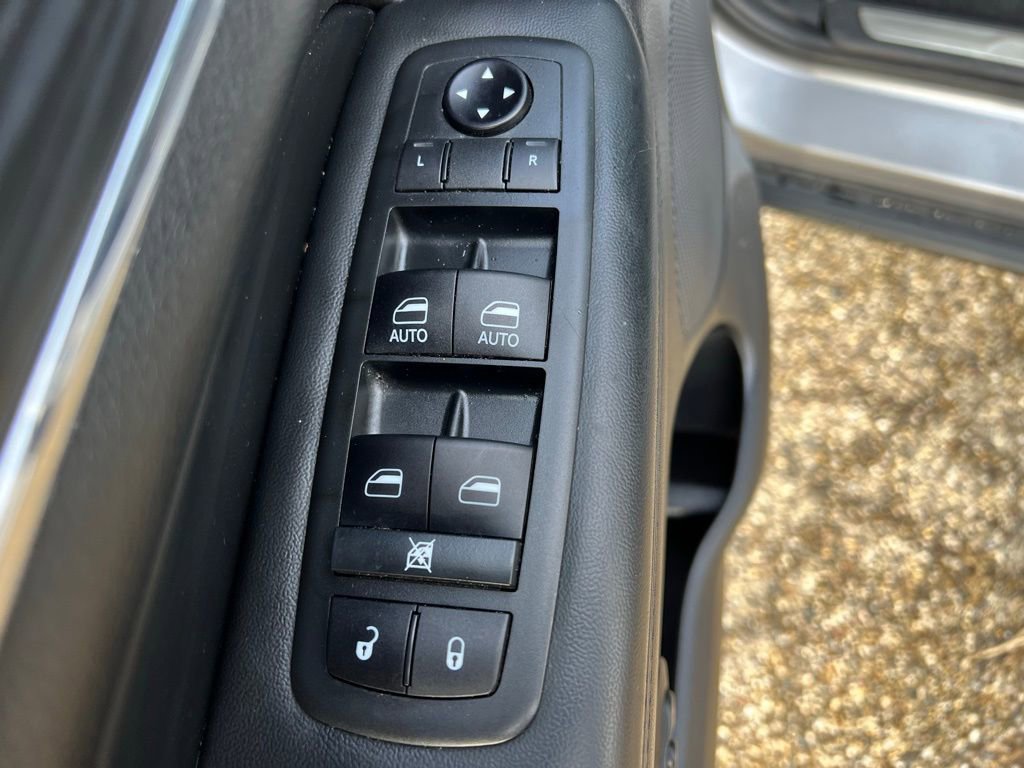 Used 2021 Jeep Grand Cherokee Limited image 26