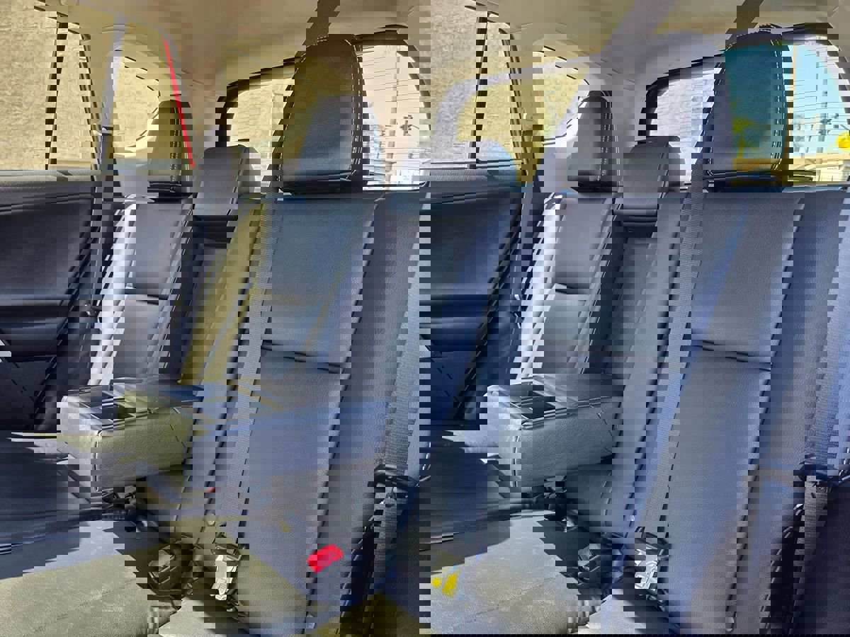 Used 2015 Toyota RAV4 Limited image 21