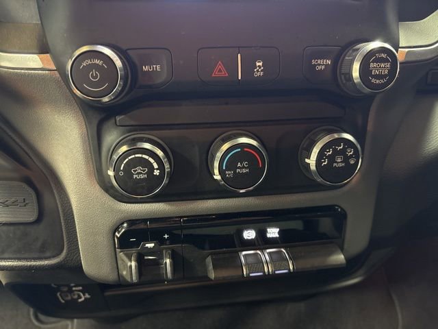 Used 2024 RAM 2500 Big Horn AWD/4WD image 16