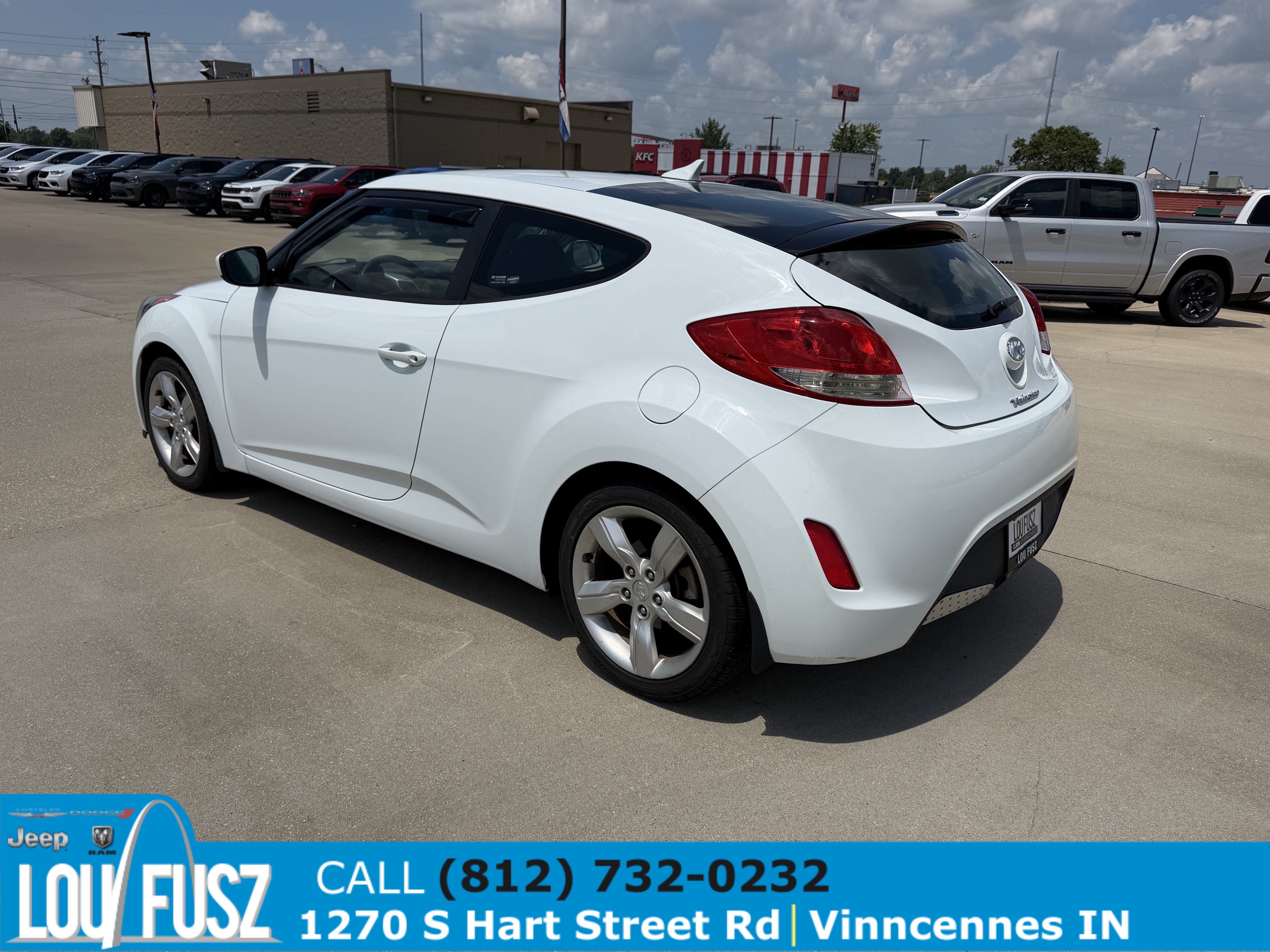 Used 2013 Hyundai Veloster FWD image 5