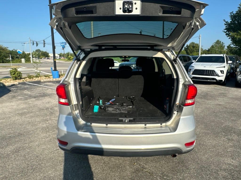 Used 2014 Dodge Journey SXT FWD image 9