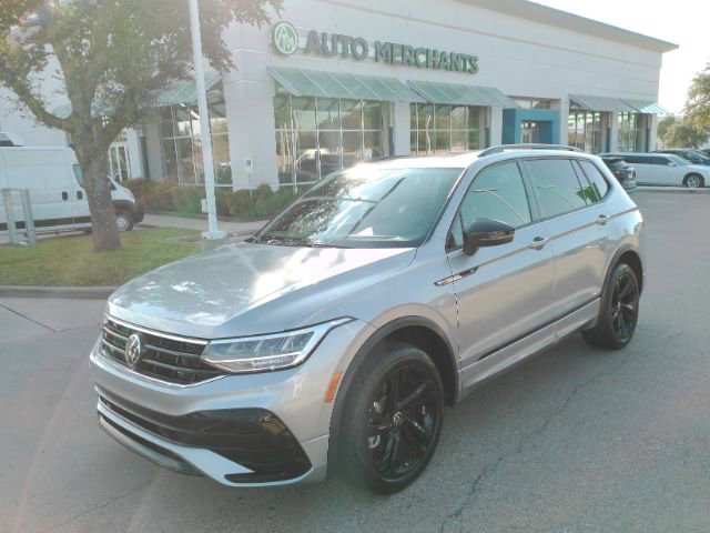 Used 2024 Volkswagen Tiguan SE R-Line