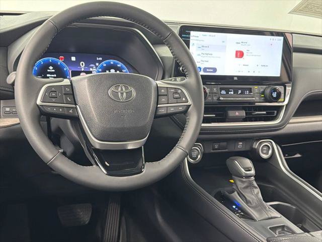 Certified 2026 Toyota Grand Highlander FWD image 37