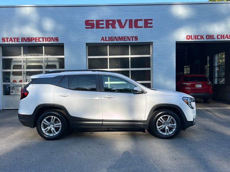 Used 2023 GMC Terrain SLE w/ Driver Convenience Package