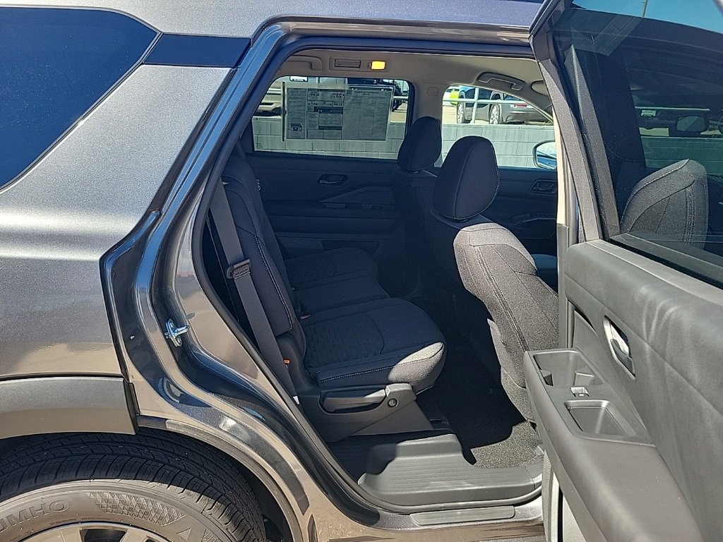 New 2025 Nissan Pathfinder SV w/ Cargo Package image 16