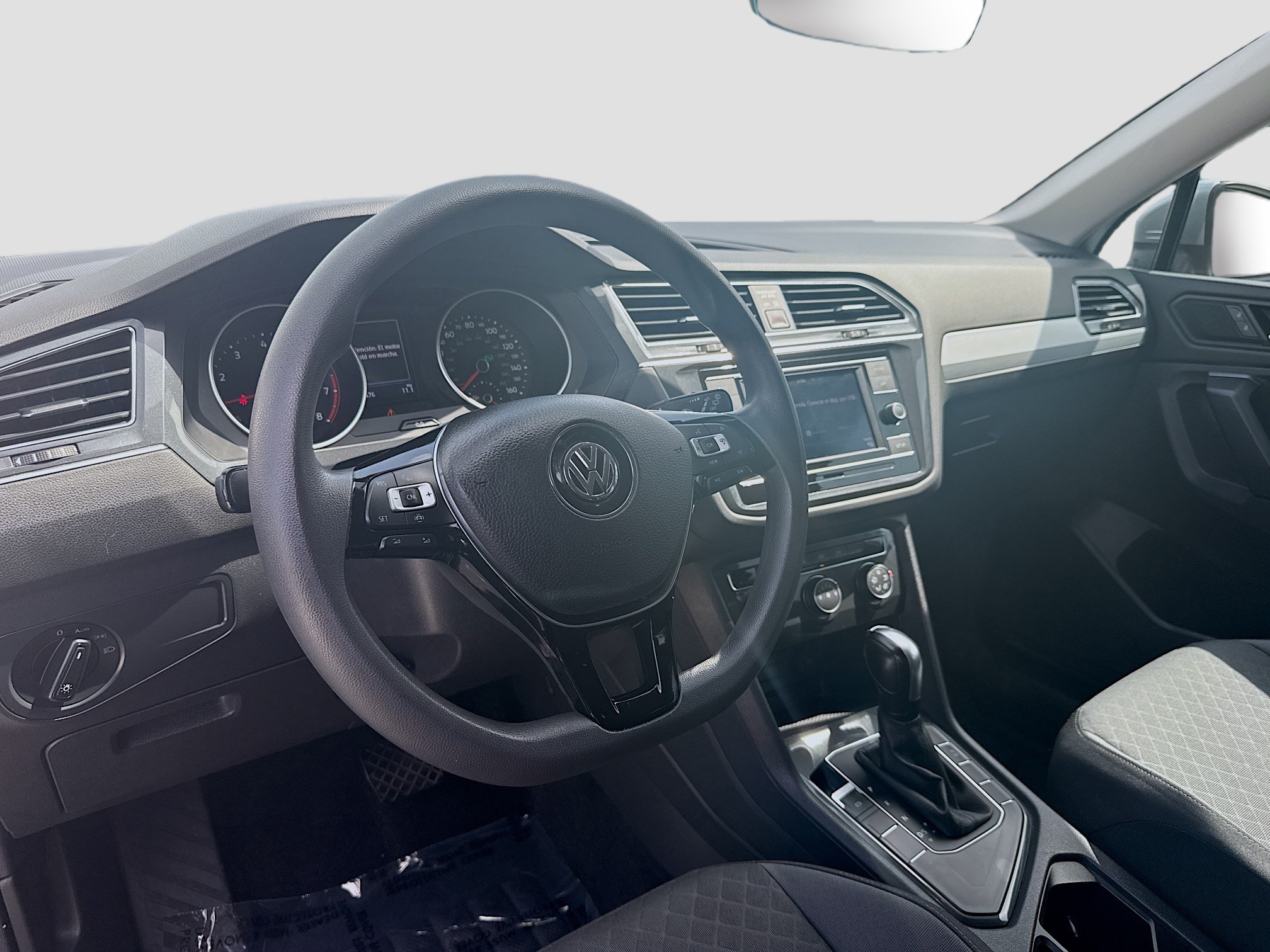 Used 2019 Volkswagen Tiguan S w/ Driver Assistance Package FWD image 9