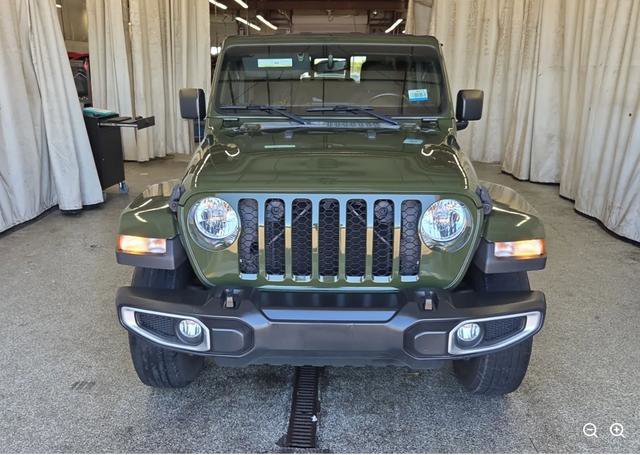 Used 2022 Jeep Gladiator Sport image 15