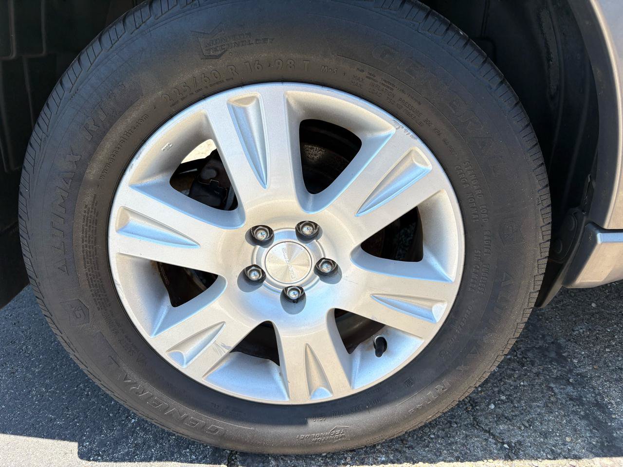 Used 2005 Subaru Outback 2.5i Limited AWD/4WD image 40