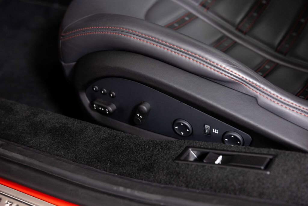 Used 2017 Ferrari 488 GTB image 31