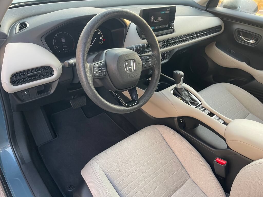 Used 2024 Honda HR-V LX image 5