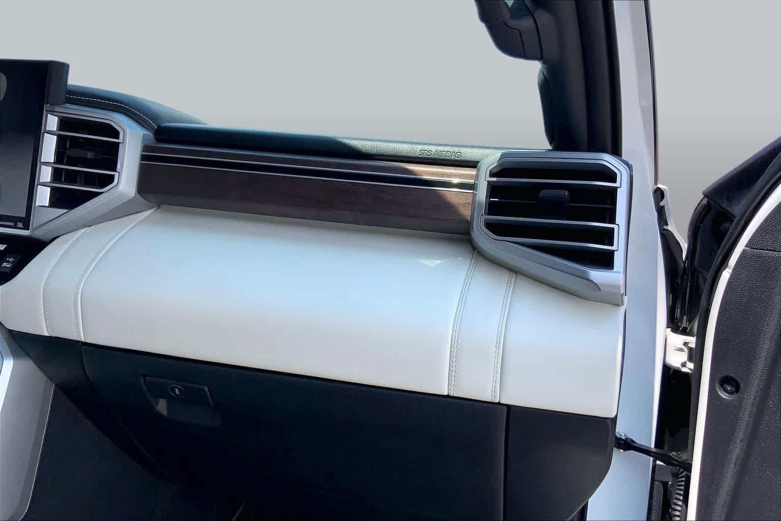 Used 2023 Toyota Sequoia Capstone RWD image 18