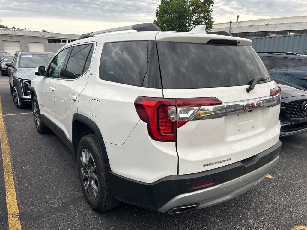 Used 2023 GMC Acadia SLT FWD image 9