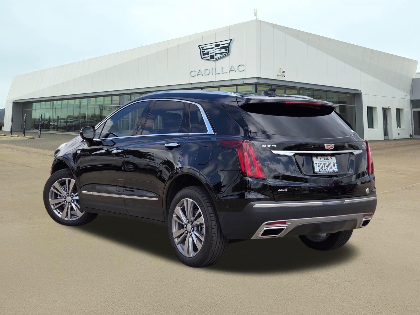 New 2026 Cadillac XT5 Premium Luxury w/ Driver Assist Package AWD/4WD image 4