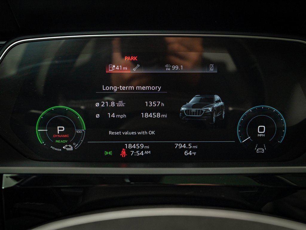 Used 2021 Audi e-tron Premium w/ Convenience Plus Package image 30