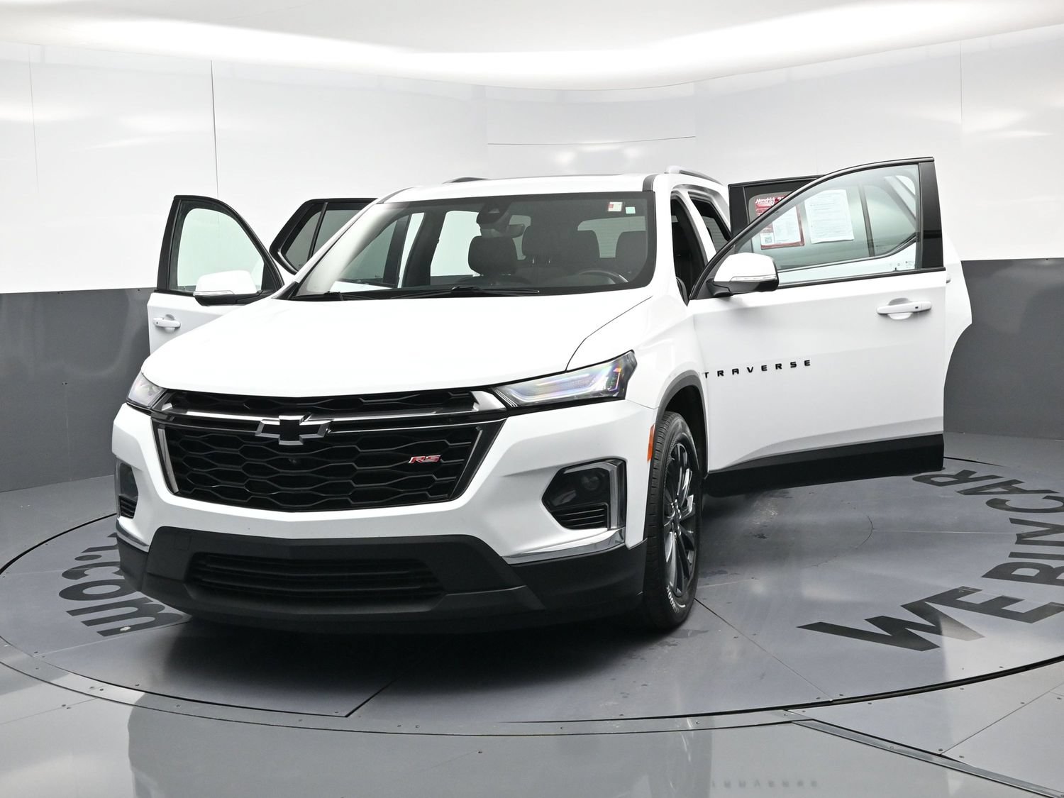 Used 2023 Chevrolet Traverse RS AWD/4WD image 23