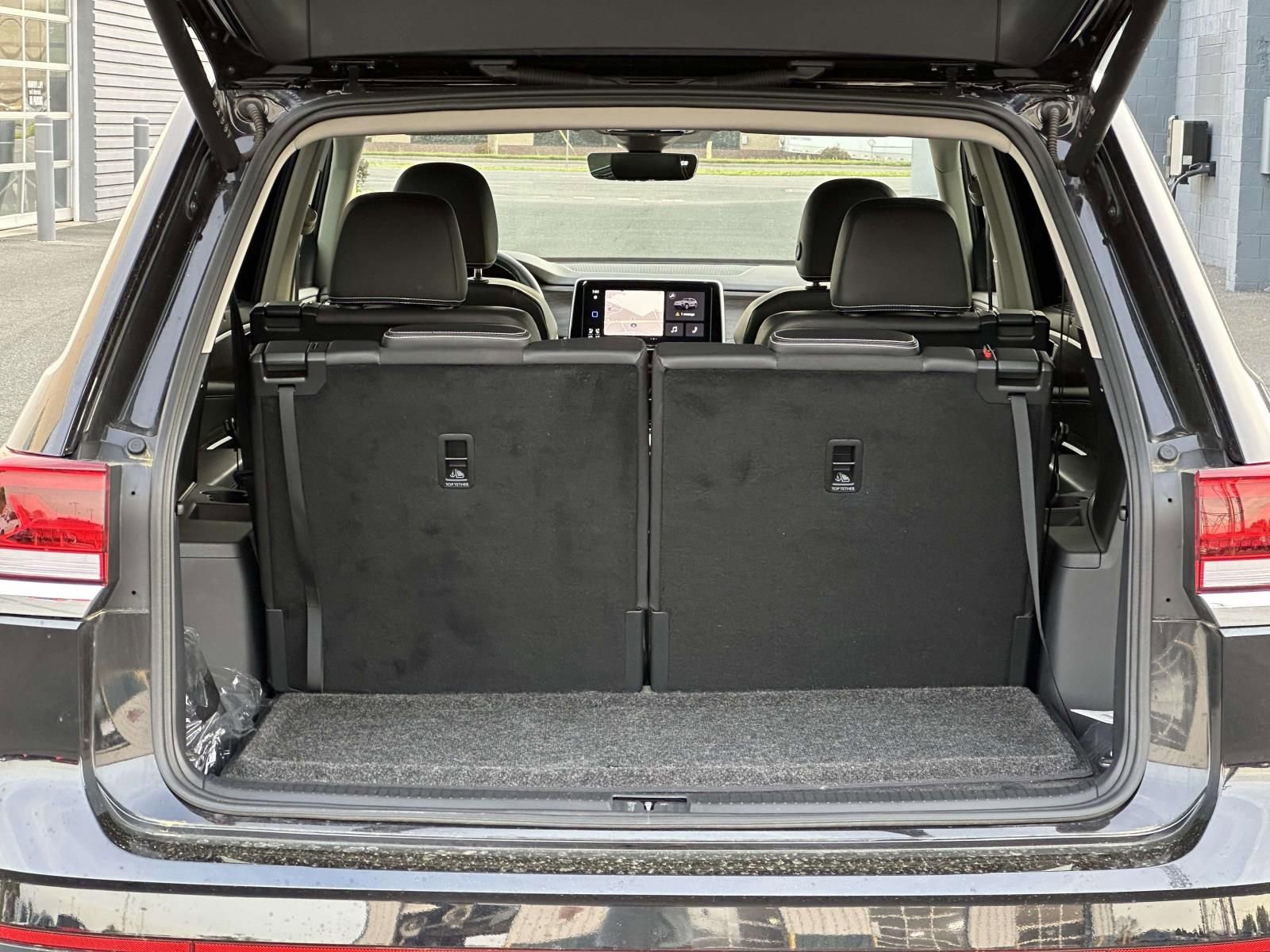 Used 2024 Volkswagen Atlas SEL image 17