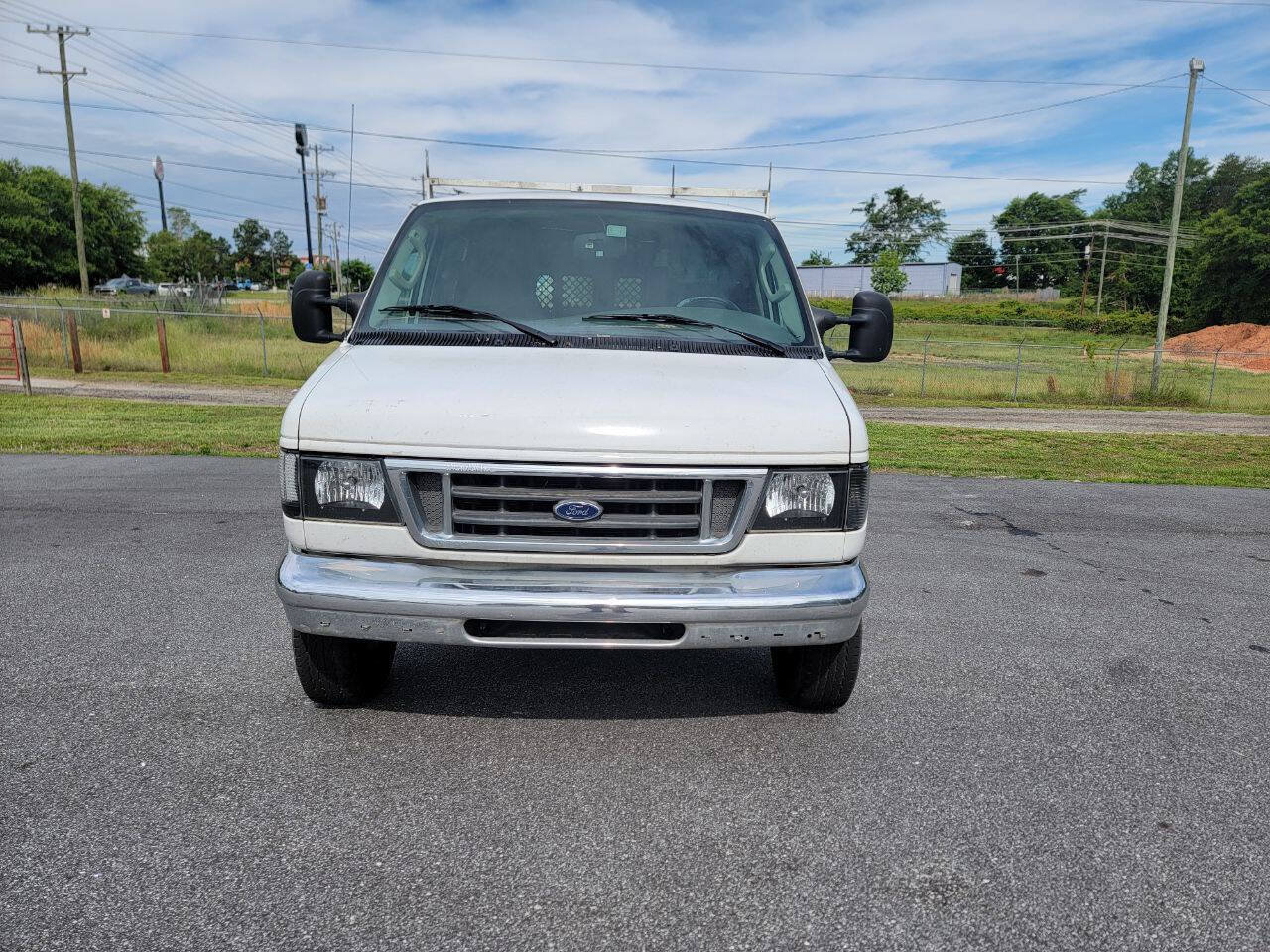 Used 2007 Ford E-150 and Econoline 150 RWD image 3