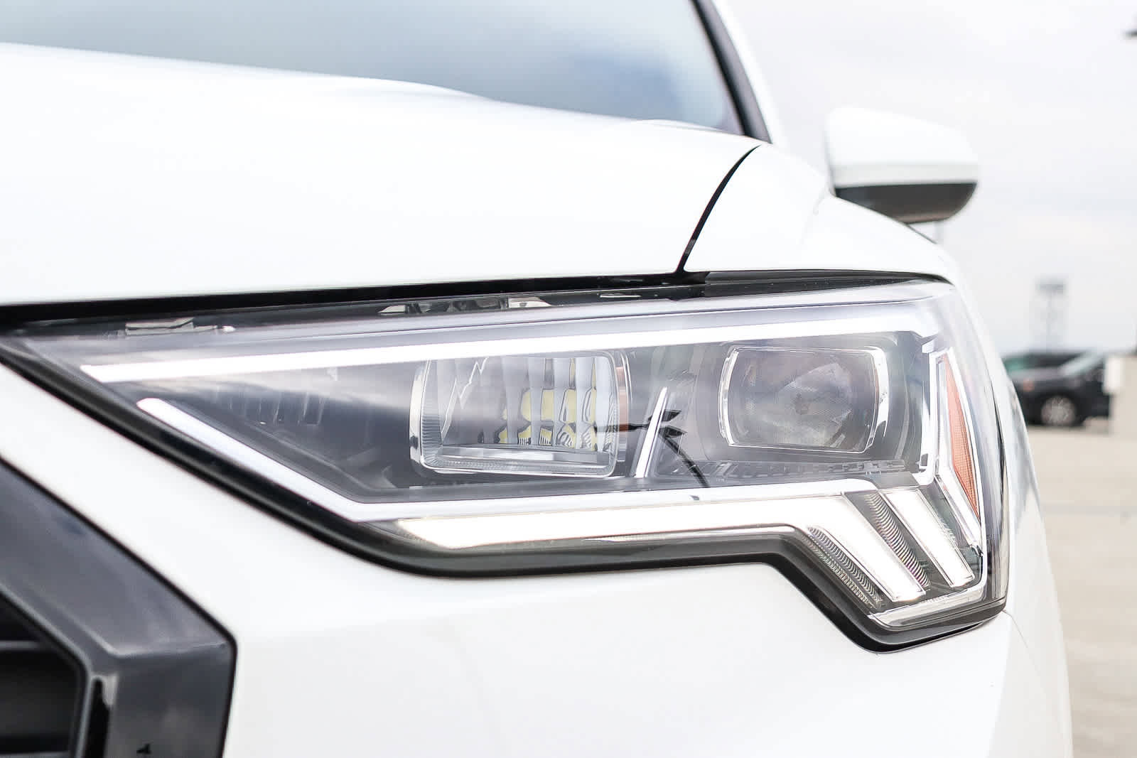 New 2023 Audi Q3 2.0T Premium w/ Black Optic Sport Package image 7