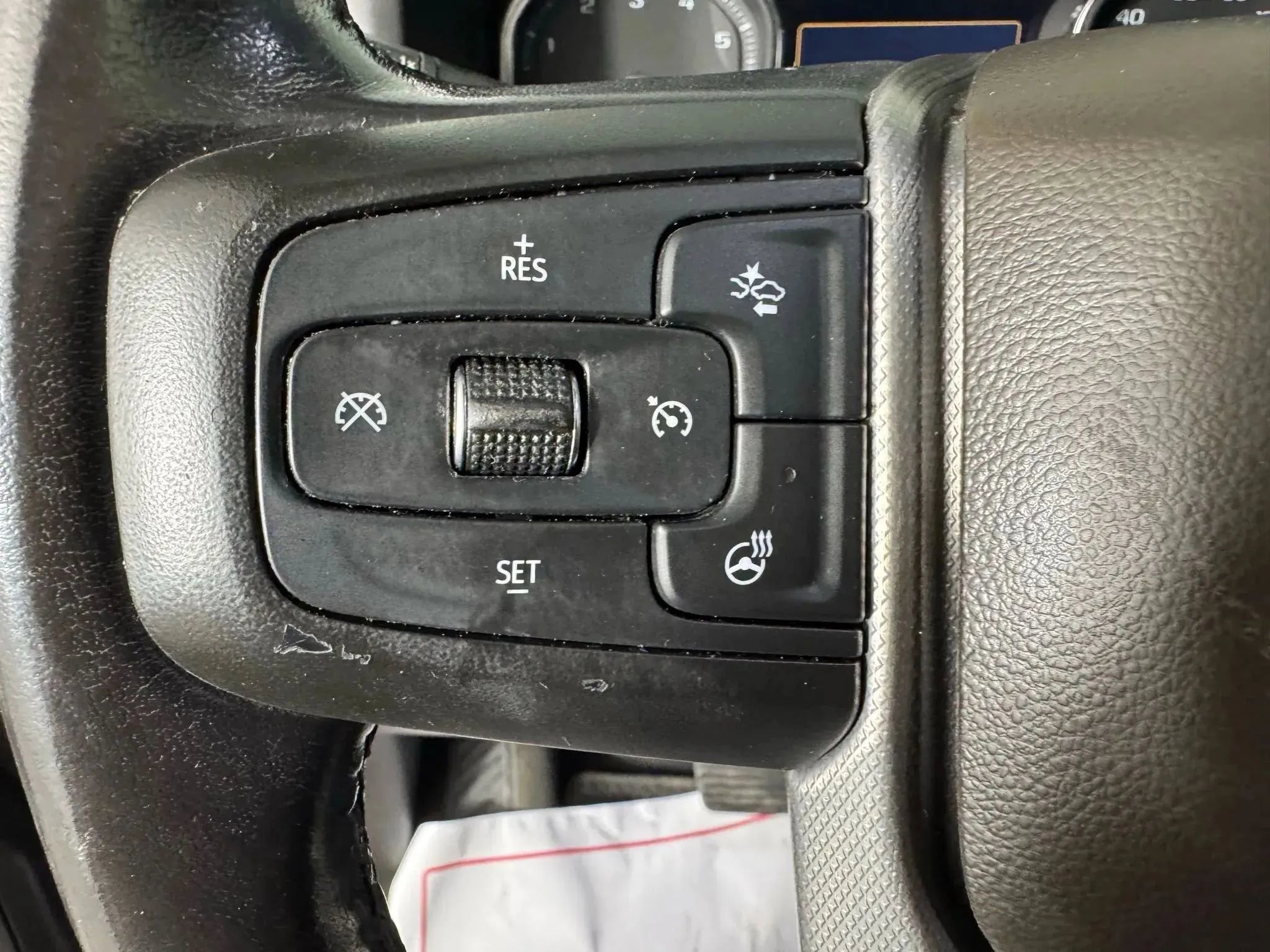 Used 2021 GMC Yukon XL Denali w/ Advanced Technology Package image 16