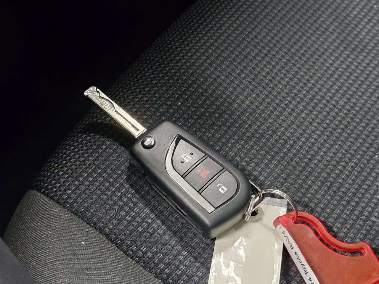 Certified 2024 Toyota RAV4 LE image 31