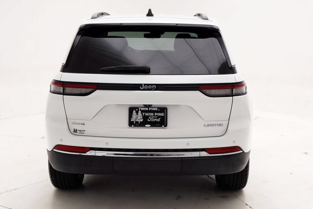 Used 2023 Jeep Grand Cherokee Limited AWD/4WD image 7