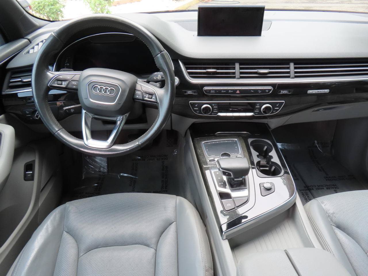 Used 2017 Audi Q7 3.0T Premium Plus AWD/4WD image 16