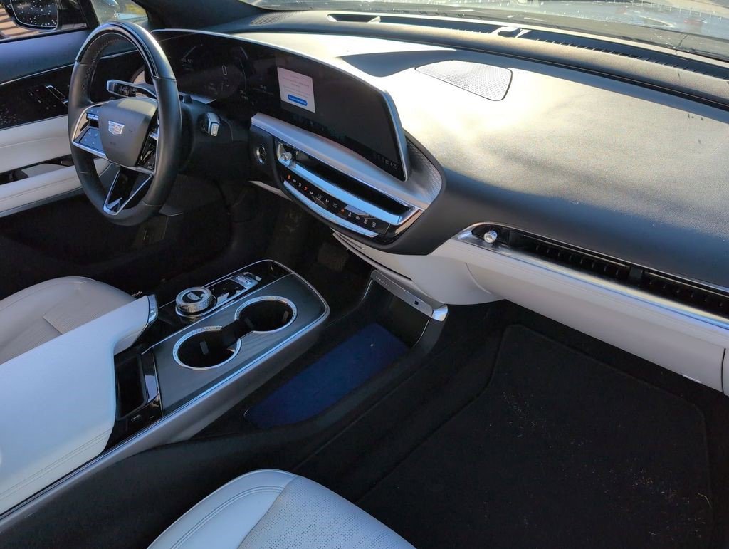 Certified 2023 Cadillac Lyriq 2WD image 30