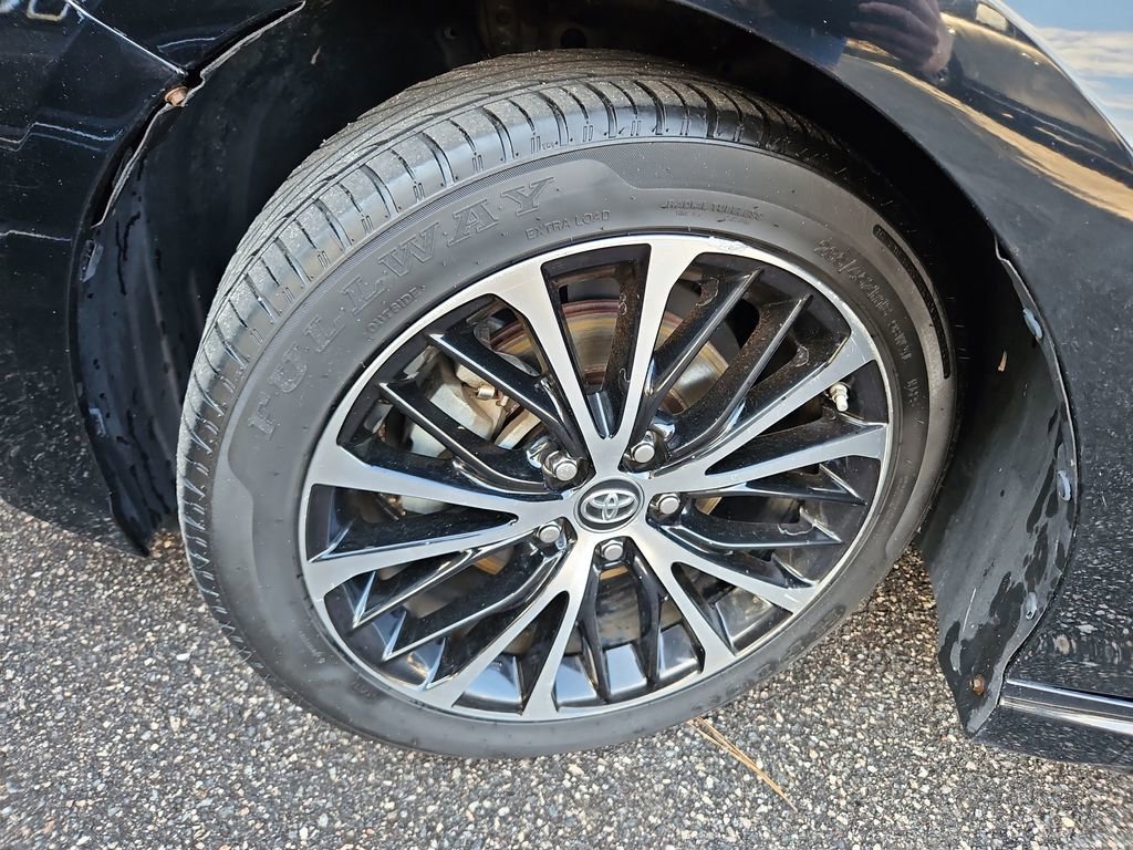 Used 2019 Toyota Camry SE image 30