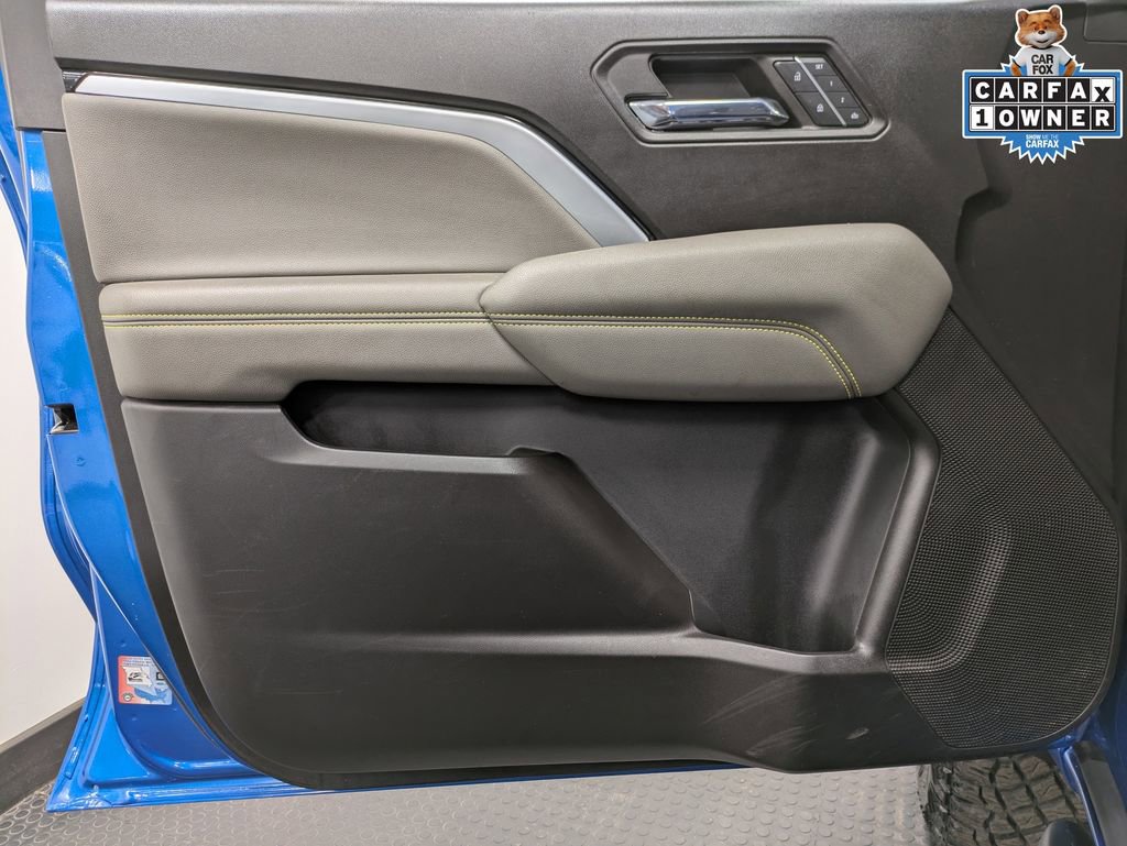 Used 2023 Chevrolet Colorado ZR2 w/ ZR2 Convenience Package III image 8