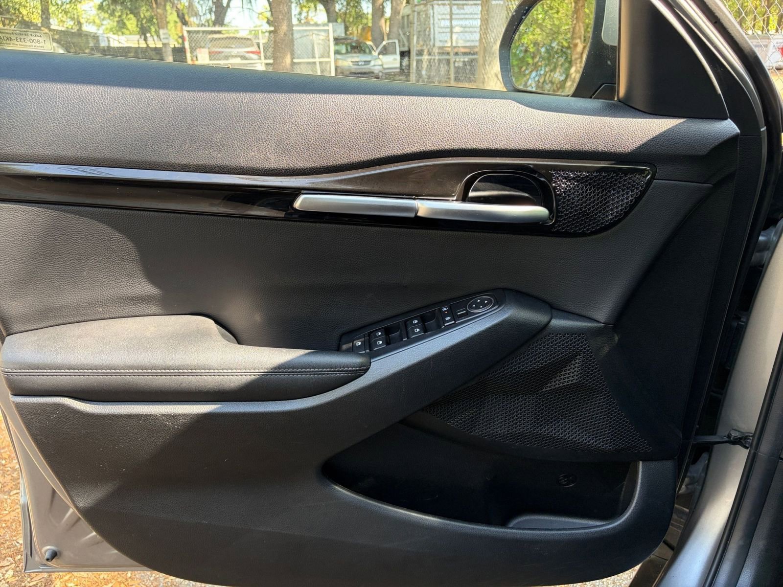 Used 2025 Kia Seltos S image 18