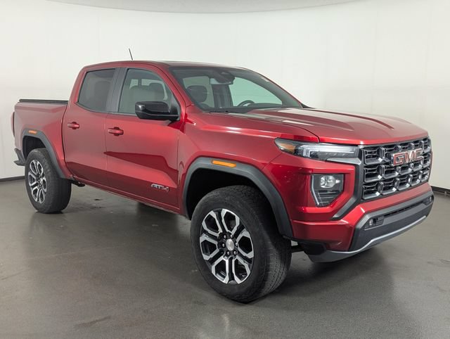 Used 2024 GMC Canyon AT4 w/ Canyon Safety Plus Package AWD/4WD image 2