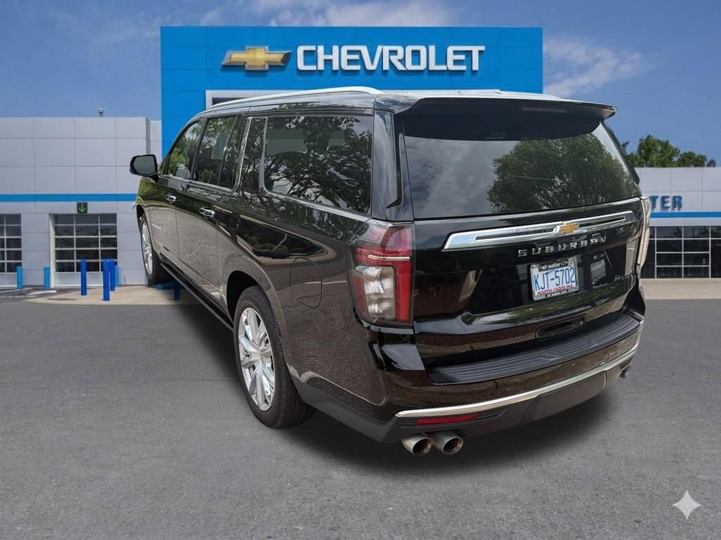 Used 2023 Chevrolet Suburban High Country AWD/4WD image 11