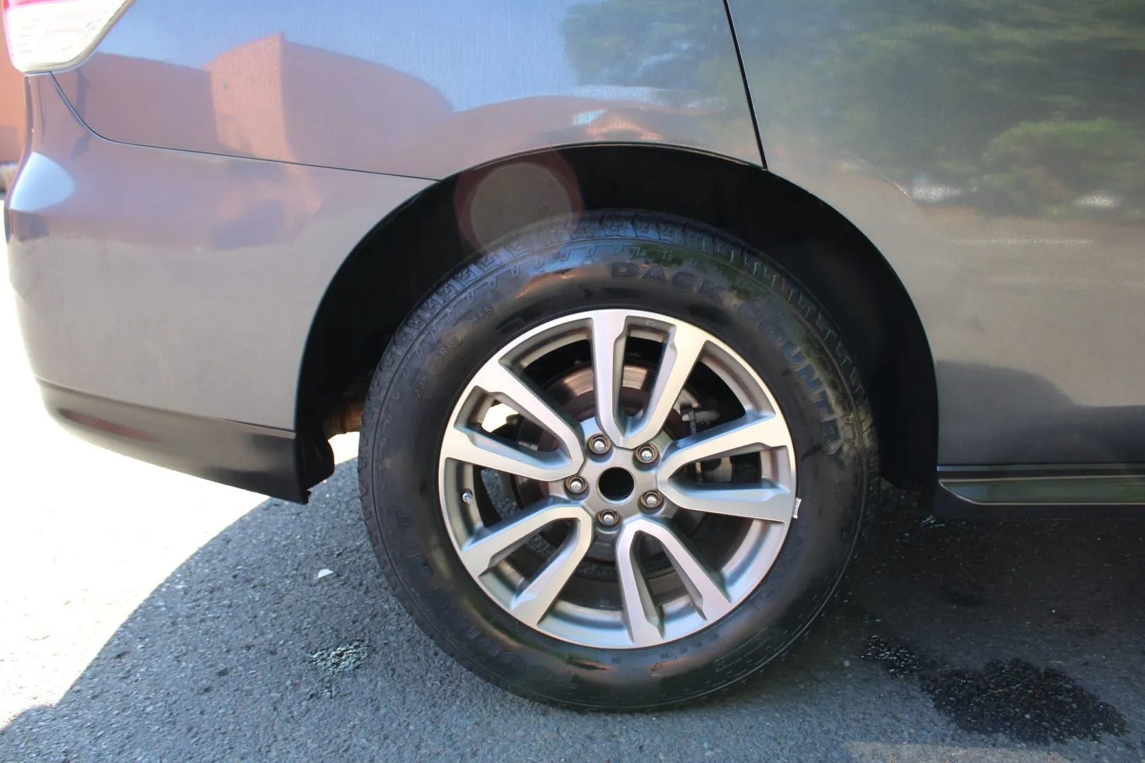 Used 2014 Nissan Pathfinder S image 32