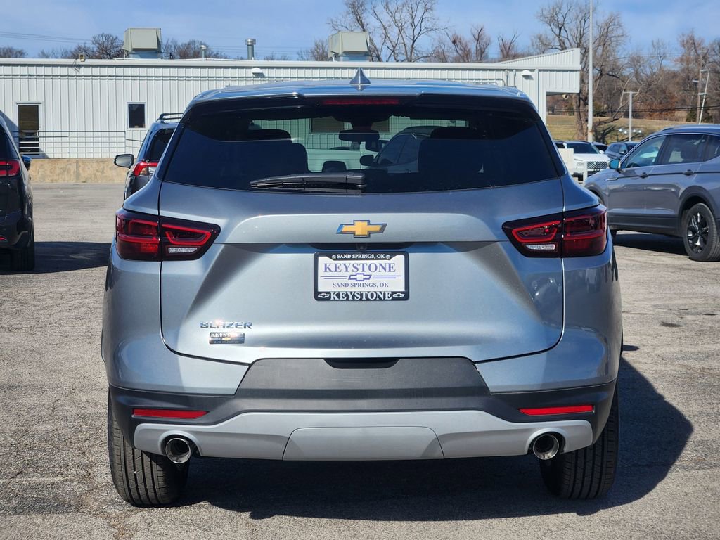 Used 2025 Chevrolet Blazer LT image 6